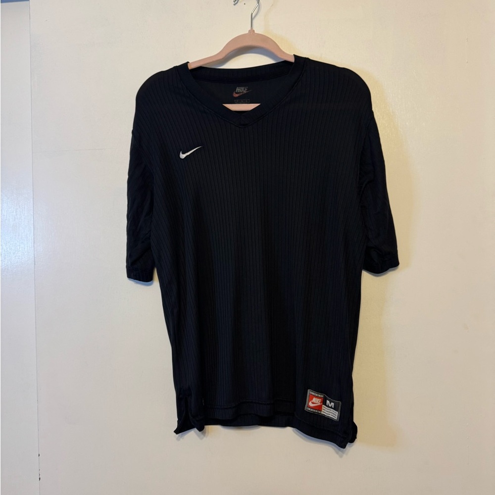 Nike Men's Black V-Neck Ribbed Shirt